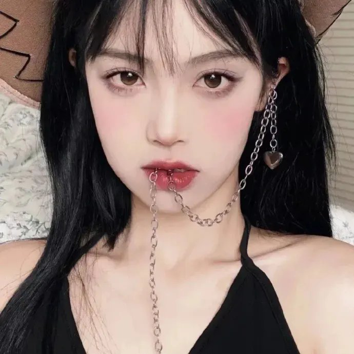 蕾哈娜内衣秀3